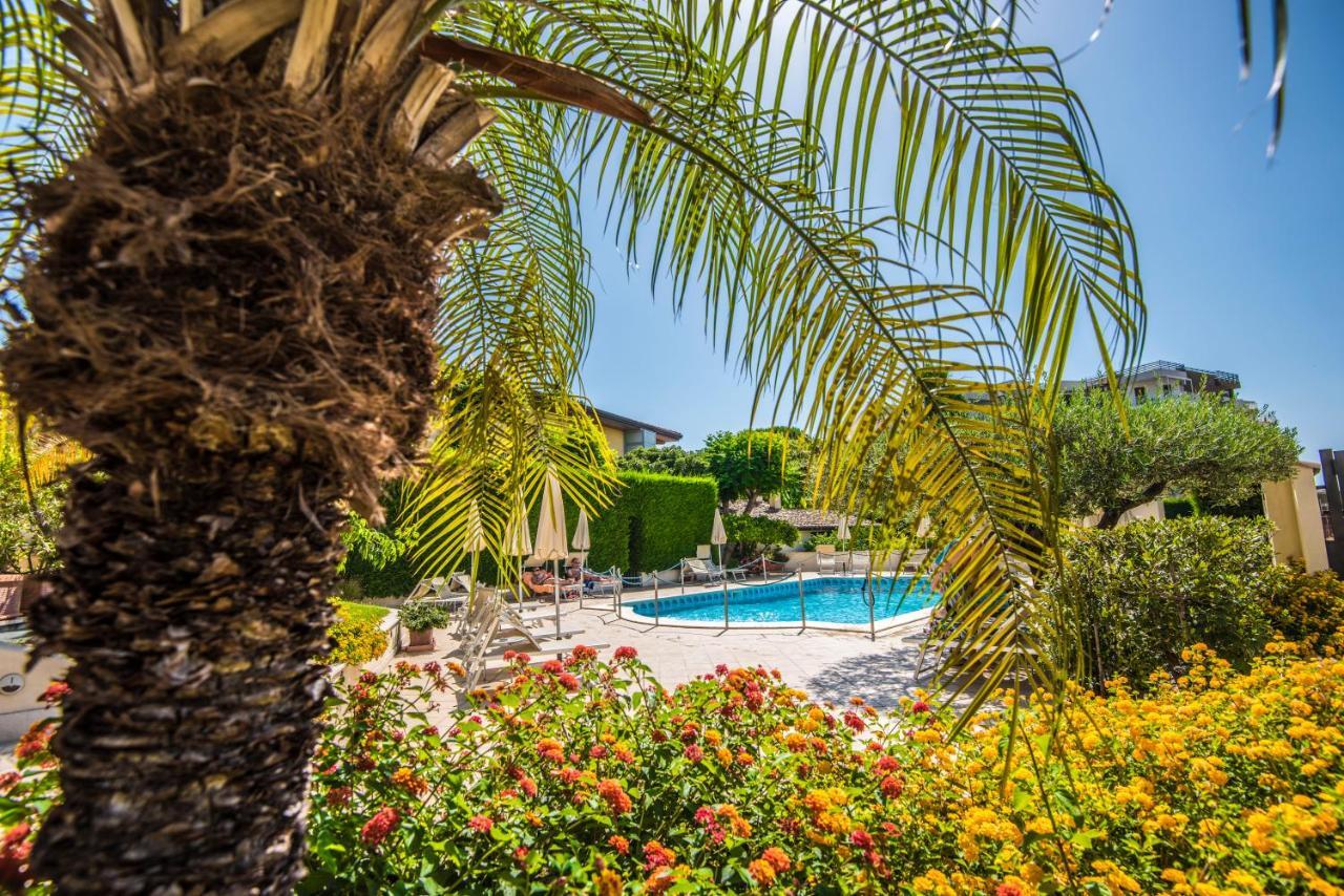 Hotel Daphne