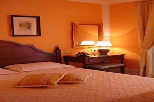 Hotel Daphne 4*