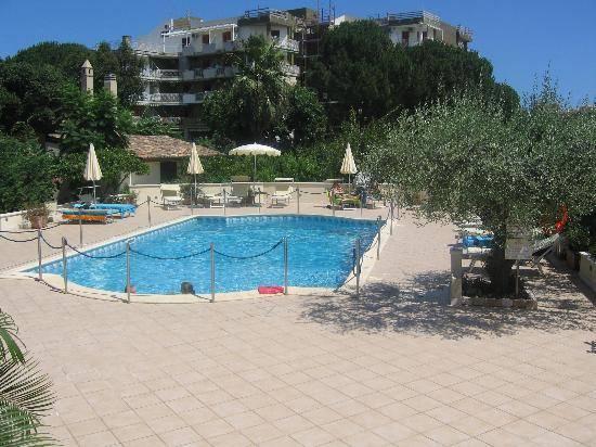 Daphne Hotel Giardini-Naxos