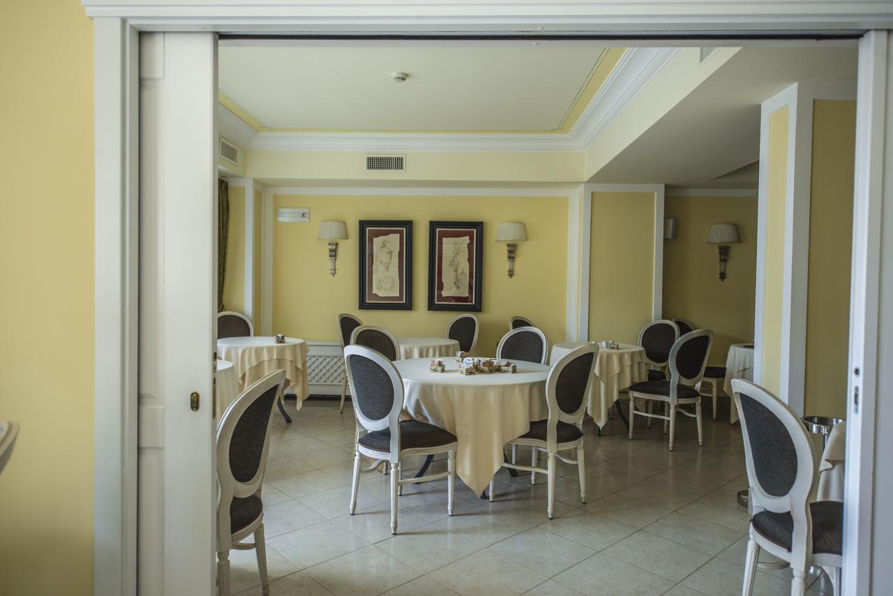 Hotel Daphne Giardini-Naxos